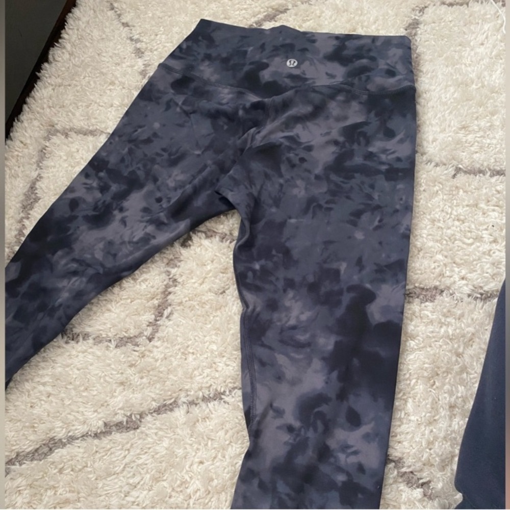 Lululemon diamond dye black align leggings